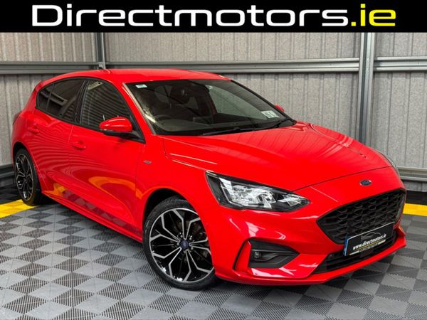 Ford Focus Hatchback, Petrol Hybrid, 2021, Red