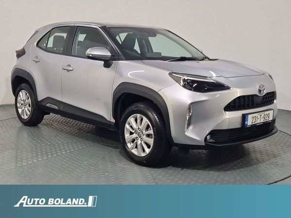 Toyota Yaris Cross Hatchback, Petrol Hybrid, 2023, Grey