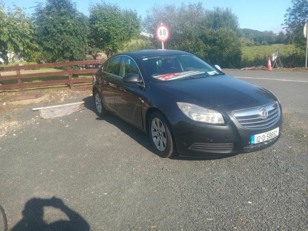 Vauxhall Insignia Hatchback, Diesel, 2012, Black