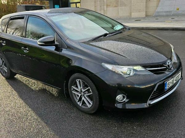 Toyota Auris Hatchback, Diesel, 2015, Black
