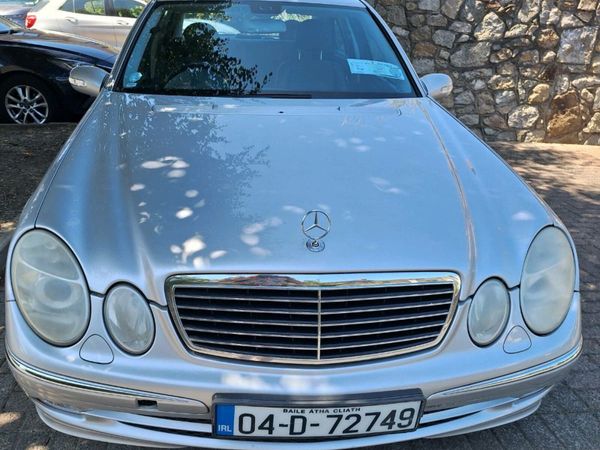 Mercedes-Benz E-Class Saloon, Petrol, 2004, Silver