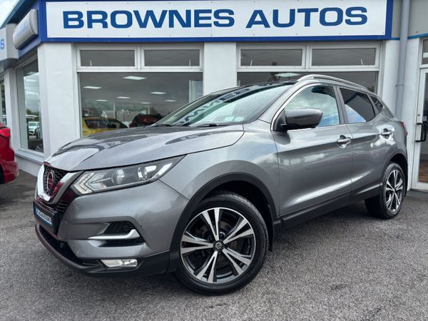 Nissan Qashqai Hatchback, Diesel, 2018, Grey