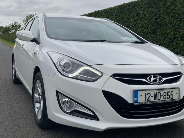 Hyundai i40 Estate/Jeep, Diesel, 2012, White
