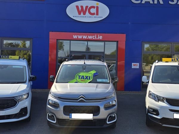 Peugeot Rifter MPV, Diesel, 2023, Blue