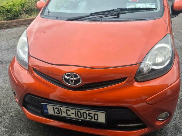 Toyota Aygo Hatchback, Petrol, 2013, Orange