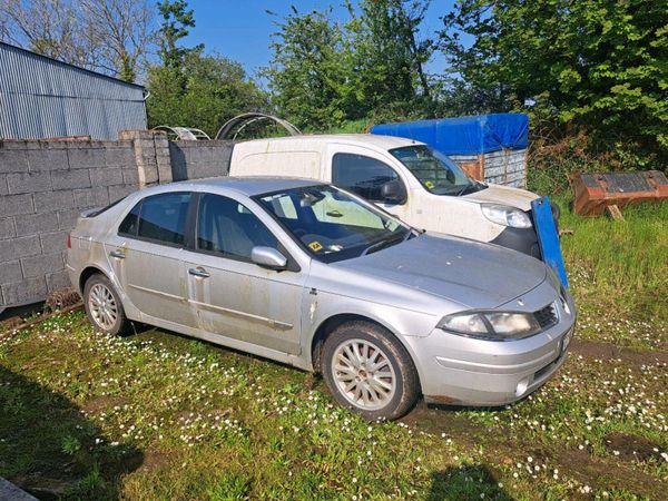 Renault Laguna Hatchback, Petrol, 2007, Silver