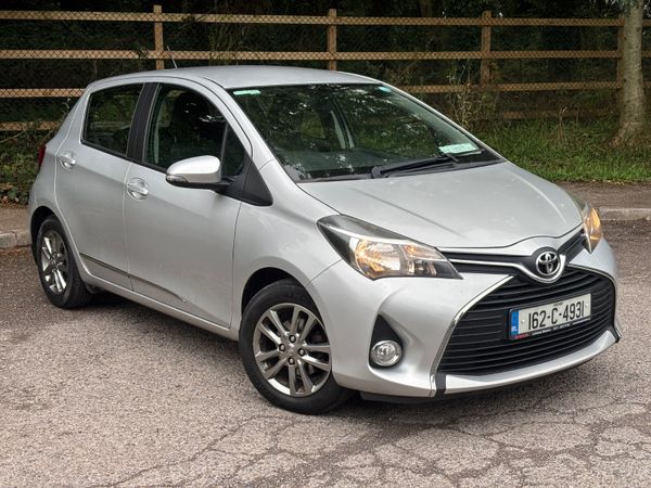 Toyota Yaris Hatchback, Diesel, 2016, Silver