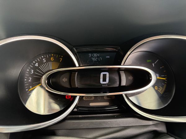 Renault Clio Hatchback, Petrol, 2015, Grey