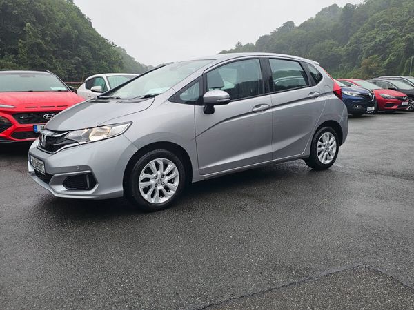 Honda Jazz Hatchback, Petrol, 2018, Silver
