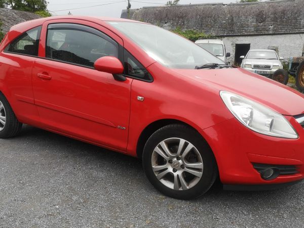 Opel Corsa Hatchback, Petrol, 2007, Red