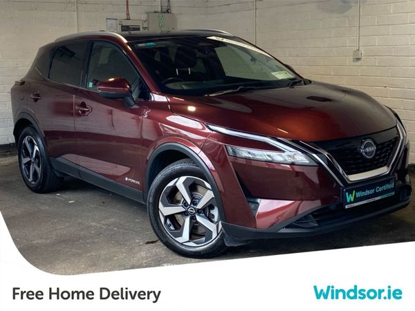 Nissan Qashqai MPV, Petrol Hybrid, 2023, Red