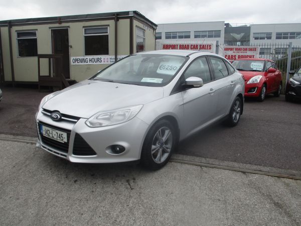 Ford Focus Saloon, Diesel, 2014, Silver