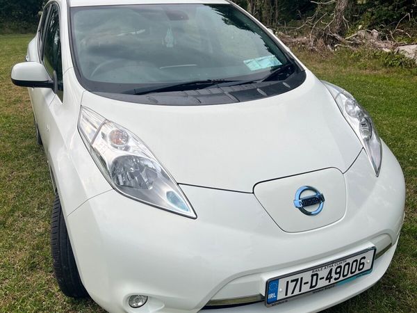 Nissan Leaf Hatchback, Electric, 2017, White
