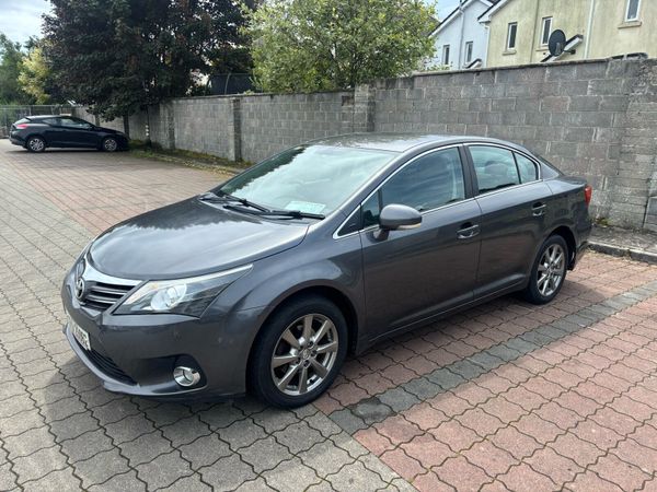 Toyota Avensis Saloon, Diesel, 2013, Grey