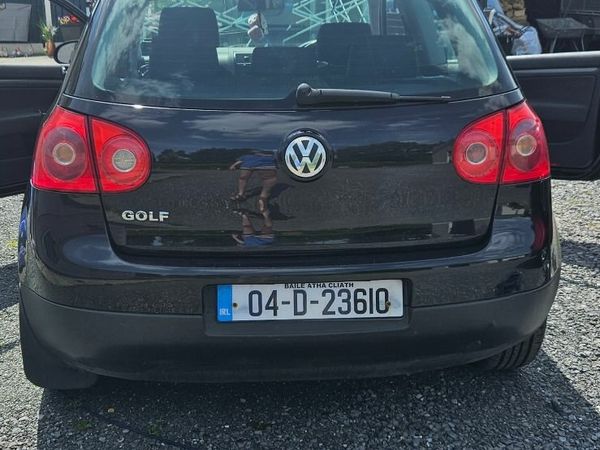 Volkswagen Golf Hatchback, Petrol, 2004, Black