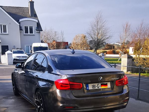 BMW 3-Series Saloon, Diesel, 2018, Grey