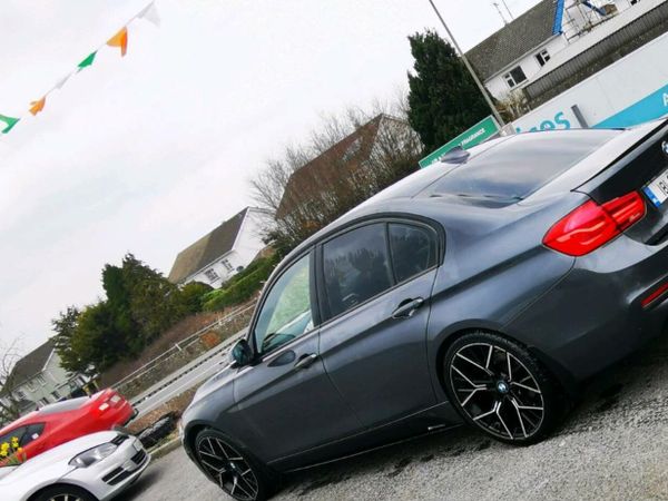 BMW 3-Series Saloon, Diesel, 2018, Grey