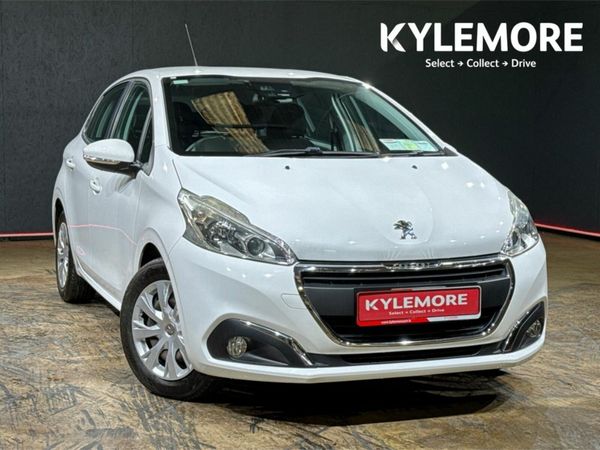 Peugeot 208 Hatchback, Petrol, 2016, White