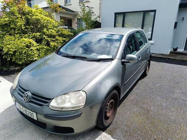 Volkswagen Golf Hatchback, Petrol, 2005, Green