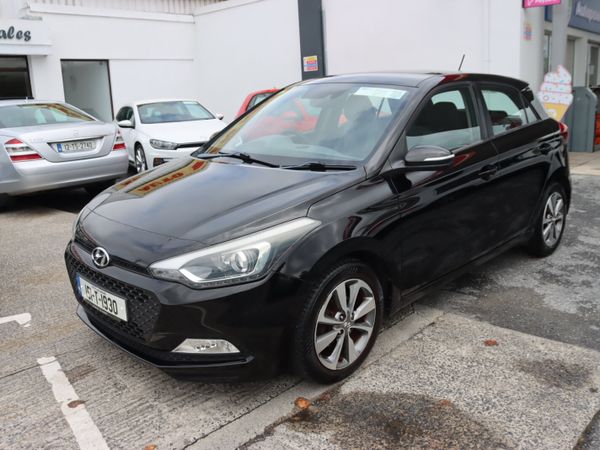 Hyundai i20 Hatchback, Petrol, 2015, Black