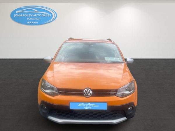 Volkswagen Polo Hatchback, Petrol, 2014, Orange