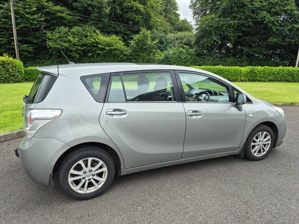 Toyota Verso MPV, Diesel, 2012, Grey