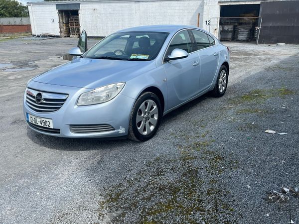 Vauxhall Insignia Hatchback, Diesel, 2012, Silver