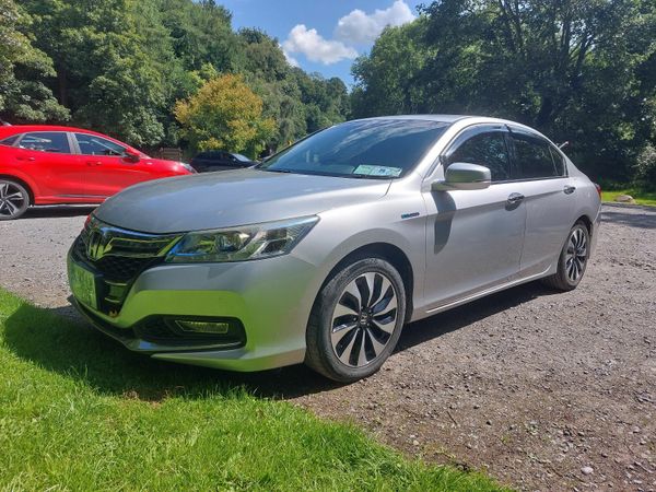 Honda Accord Saloon, Petrol Hybrid, 2014, Silver