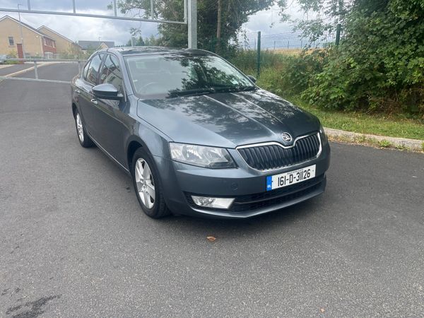 Skoda Octavia Saloon, Diesel, 2016, Grey