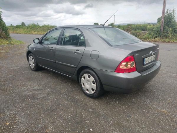 Toyota Corolla Saloon, Petrol, 2004, Grey