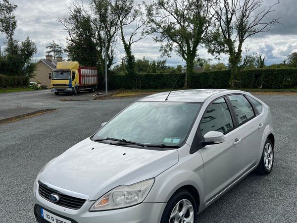 Ford Focus Hatchback, Diesel, 2010, Silver