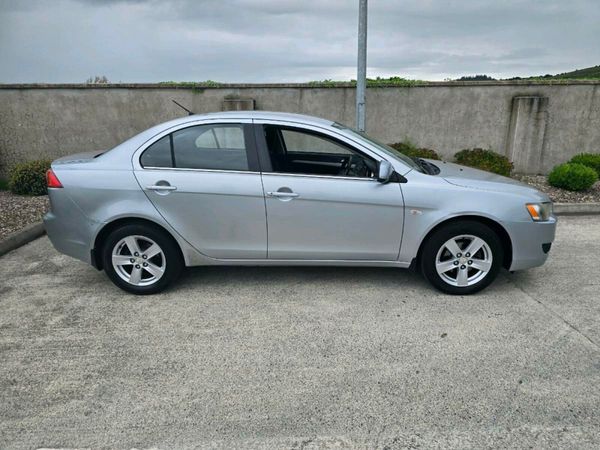 Mitsubishi Lancer Saloon, Petrol, 2011, Silver