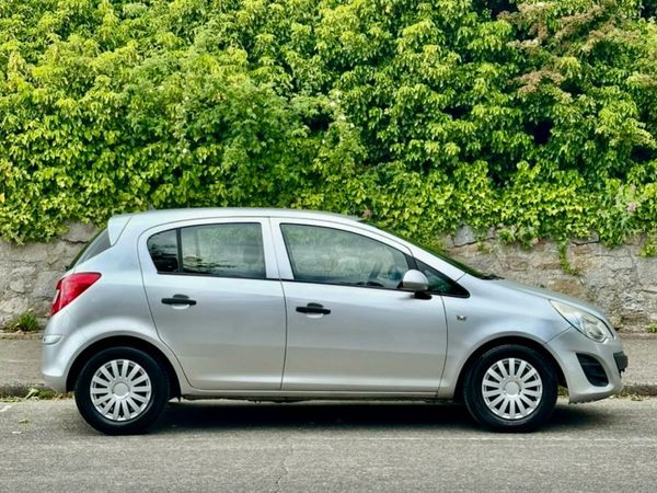 Opel Corsa Hatchback, Petrol, 2011, Silver