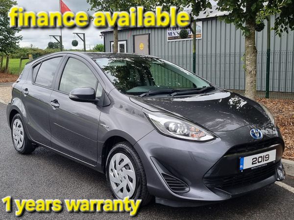 Toyota Aqua Hatchback, Petrol Hybrid, 2019, Grey