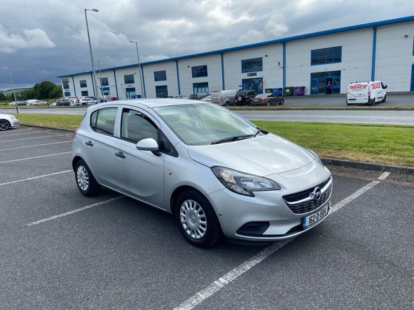 Opel Corsa Hatchback, Petrol, 2016, Silver