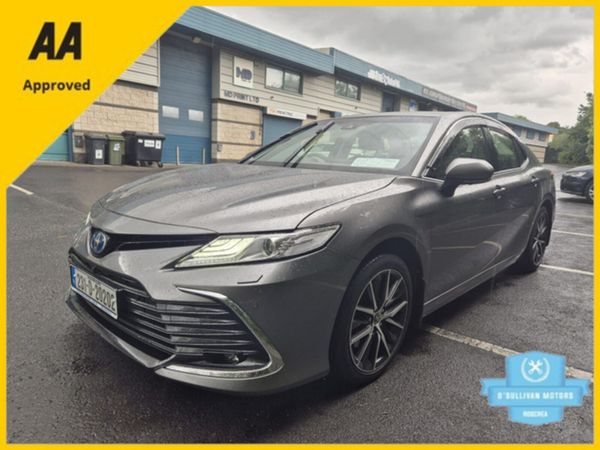 Toyota Camry Saloon, Petrol Hybrid, 2023, Grey