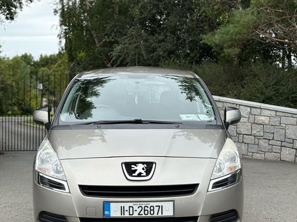 Peugeot 5008 MPV, Diesel, 2011, Grey