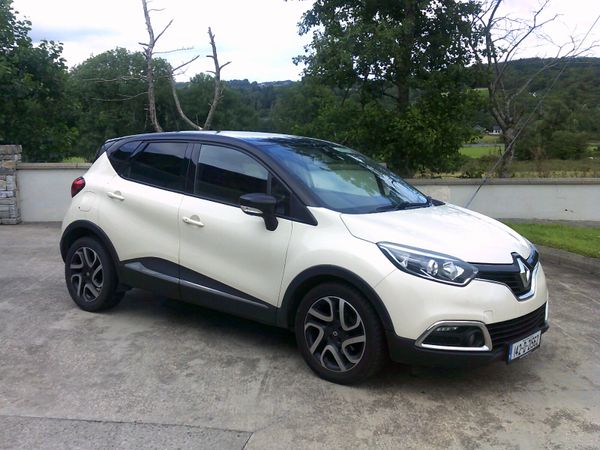 Renault Captur Hatchback, Diesel, 2014, Beige