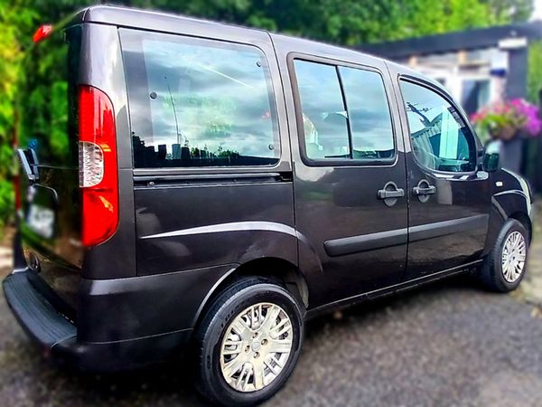 Fiat Doblo MPV, Diesel, 2009, Grey