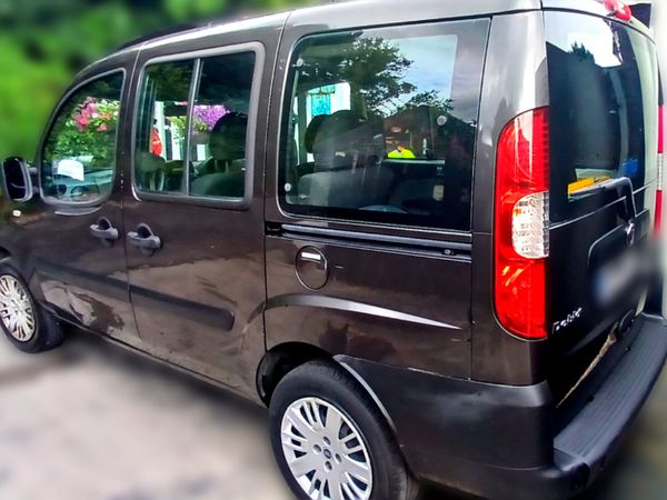 Fiat Doblo MPV, Diesel, 2009, Grey