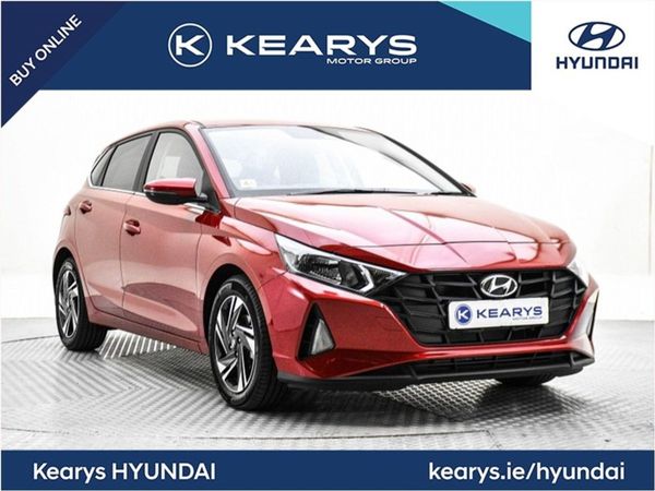 Hyundai i20 Hatchback, Petrol, 2023, Red