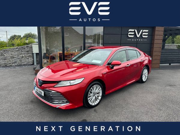 Toyota Camry Saloon, Petrol Hybrid, 2018, Red