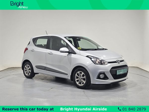 Hyundai i10 Hatchback, Petrol, 2016, Silver