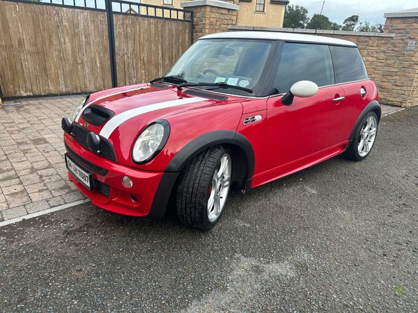 Mini Cooper Hatchback, Petrol, 2004, Red