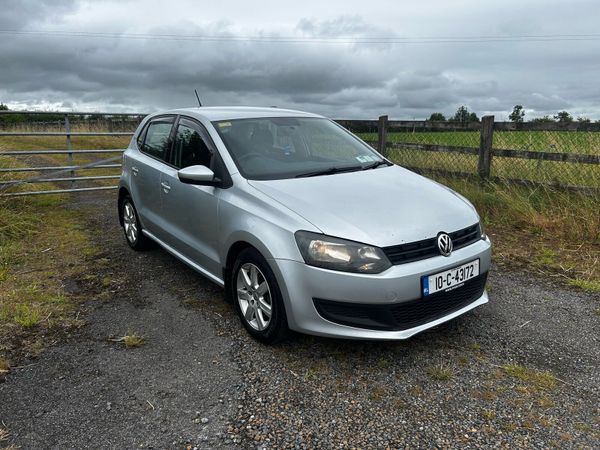 Volkswagen Polo Hatchback, Petrol, 2010, Silver