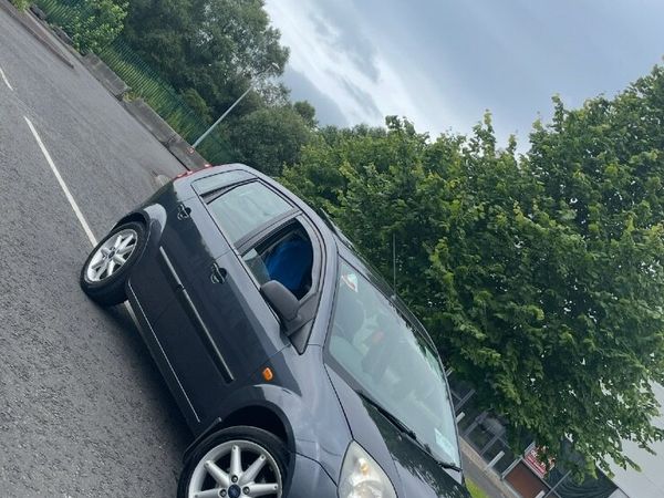 Ford Fiesta Hatchback, Petrol, 2007, Silver