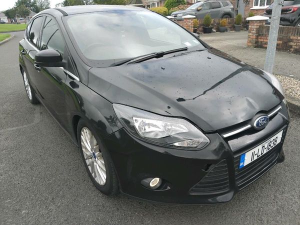 Ford Focus Hatchback, Petrol, 2011, Black