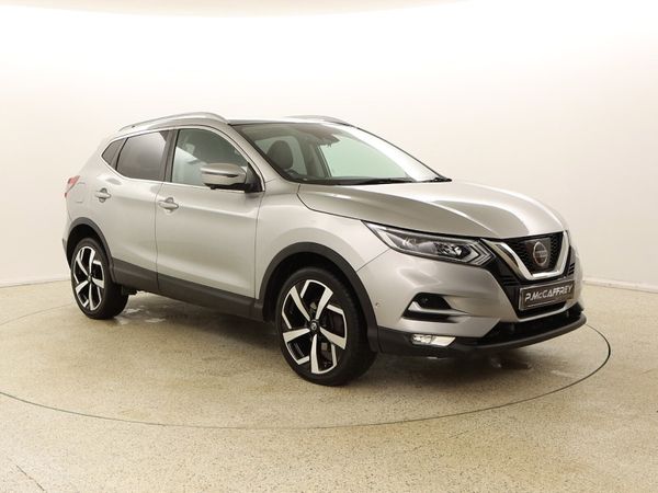 Nissan Qashqai SUV, Diesel, 2017, Silver