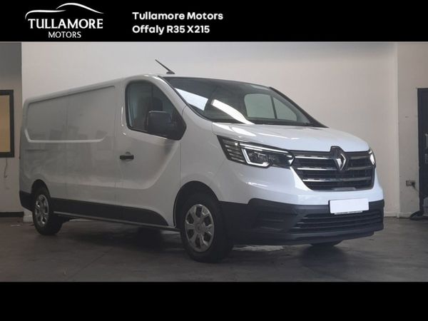 Renault Trafic MPV, Diesel, 2024, White