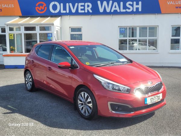 Kia Ceed Hatchback, Diesel, 2017, Red